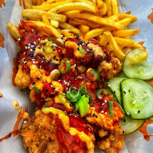 Veggie Califlower Nuggets With Fries Street Food