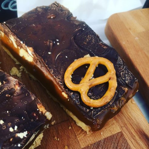 vegan-shortbread-caramel